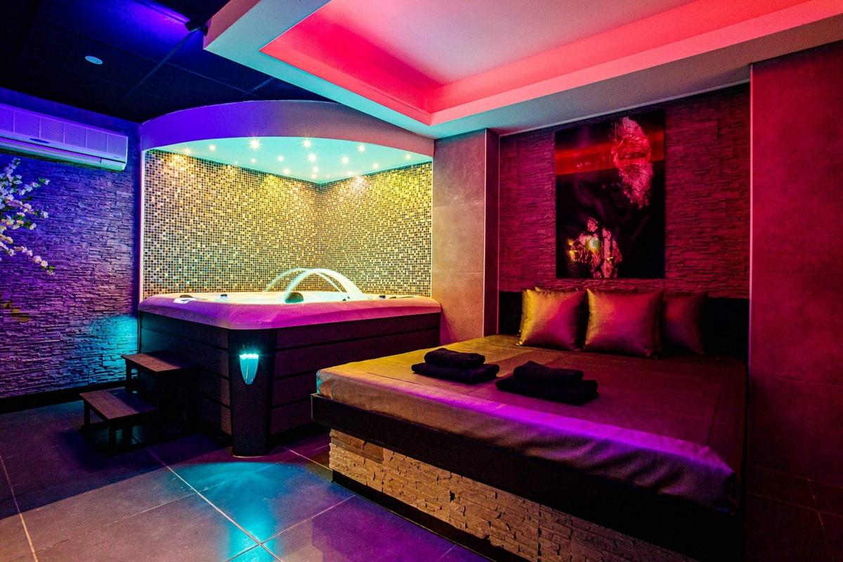 Wellness & Relax · Neon Spa